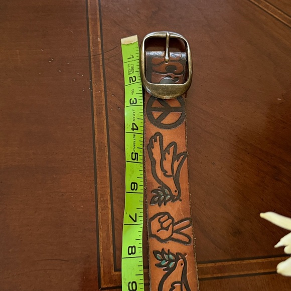 Vintage unisex Style Brown Leather Belt with Peace Symbols - Picture 11 of 11
